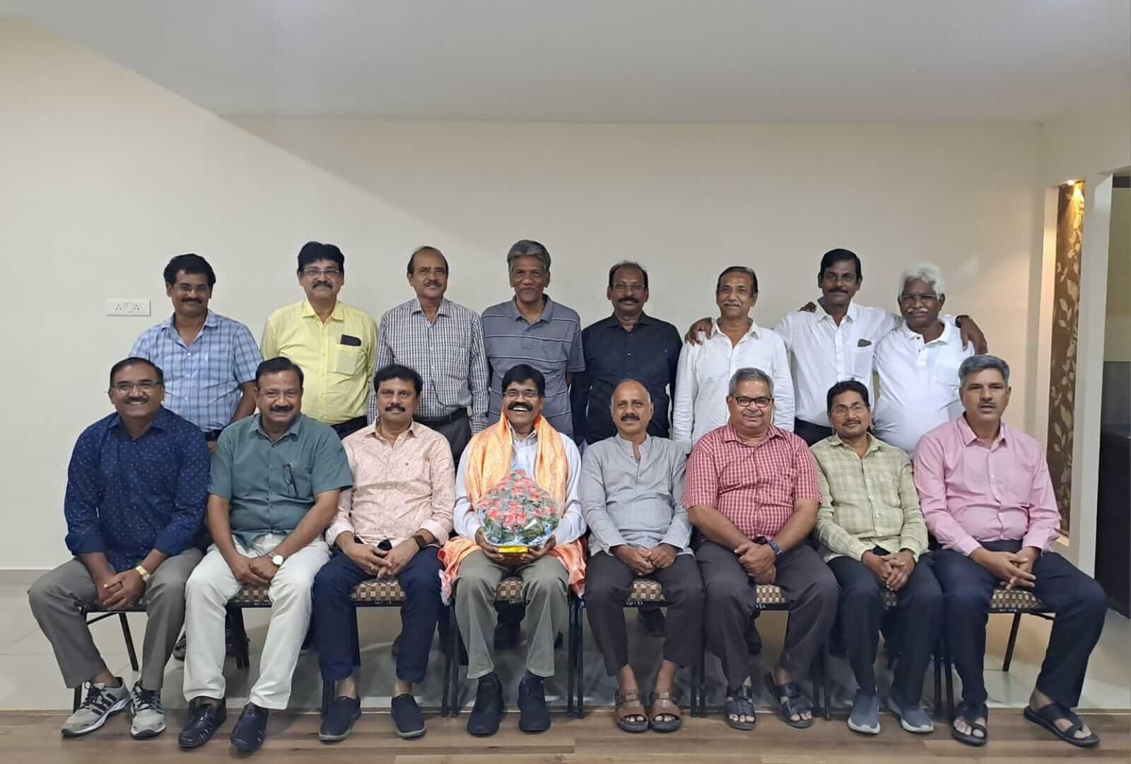 With_Railway Friends